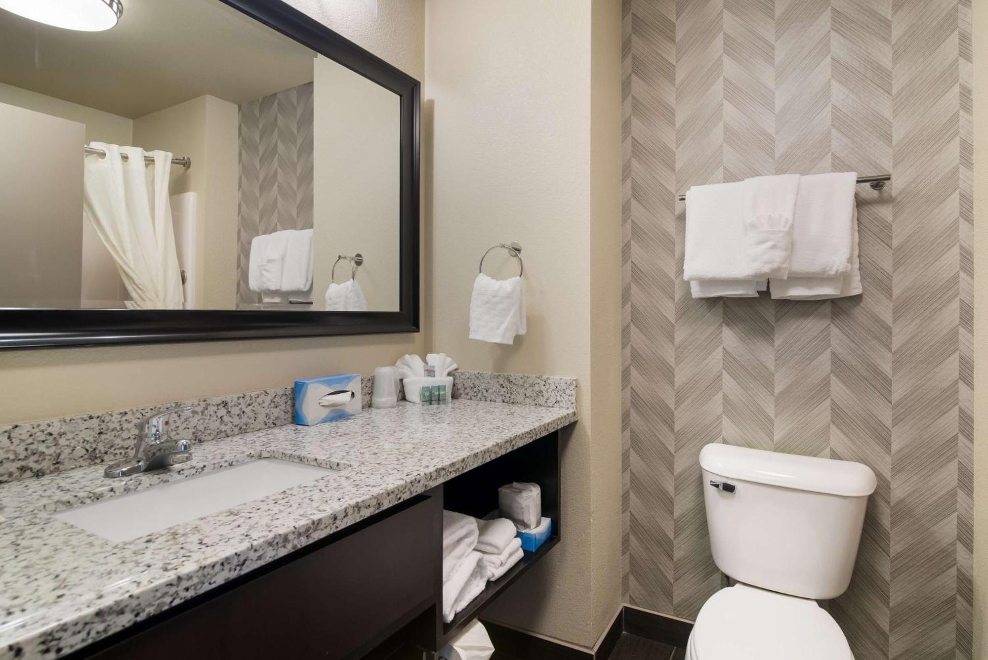 Best Western Roosevelt Place Бисмарк Экстерьер фото